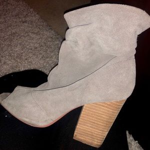 Chinese laundry bootie